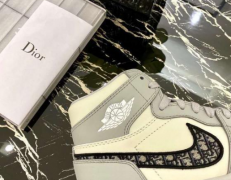DiorAJ联名乔1新款中帮球鞋